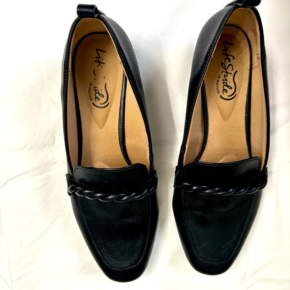 Life Stride black office work shoes size 6.5